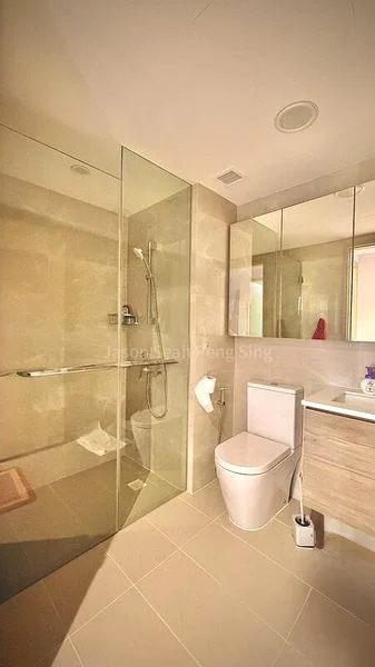 2 Bed Condo for Rent in  Treasure at Tampines - Image 9