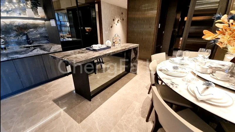 5 Bed Condo for Sale in  The Continuum - Image 23