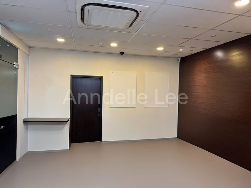 Factory / Workshop (B2) for Sale in The Commerze @ Irving - Image 2