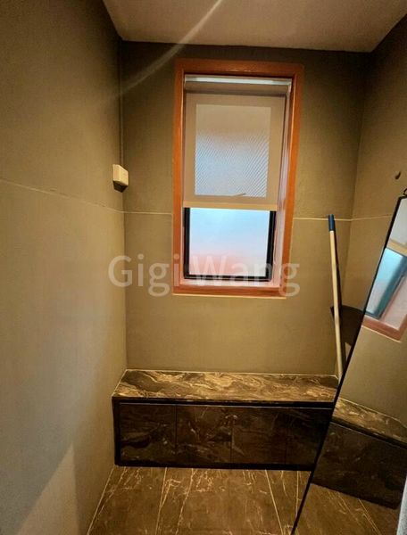 Shop / Shophouse for Rent: Prominent Corner Unit | KTV/Entertainment - Image 3