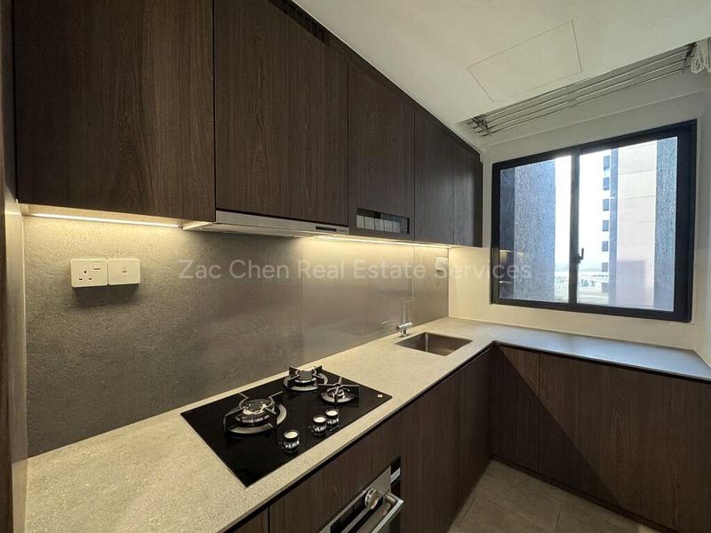3 Bed Condo for Rent in  Midtown Modern - Image 7