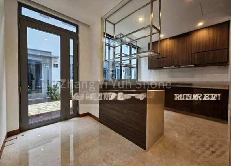 5 Bed Terraced House (Landed) for Rent in  Greenwood Mews - Image 16