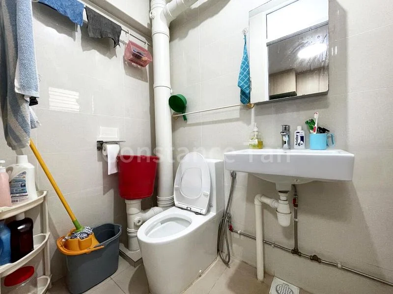 Common Room (HDB) for Rent in  103 Lengkong Tiga - Image 3