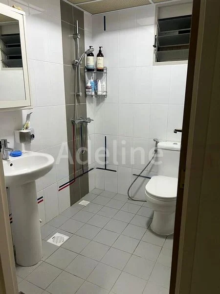 Common Room (HDB) for Rent in  215A Compassvale Drive - Image 5