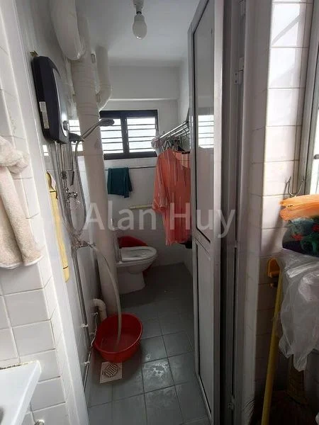 Common Room (HDB) for Rent in 646 Yishun Street 61 - Image 6