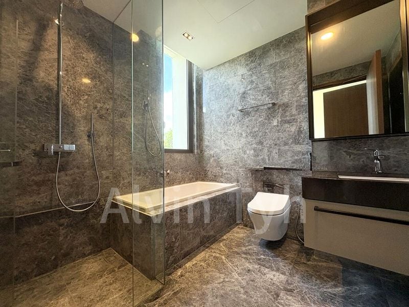 4 Bed Condo for Rent in  Holland Grove Road - Image 7