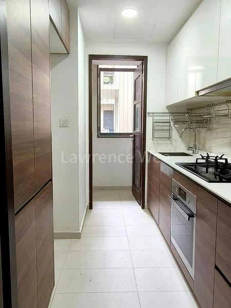 3 Bed Executive Condo for Rent in  The Brownstone - Image 17