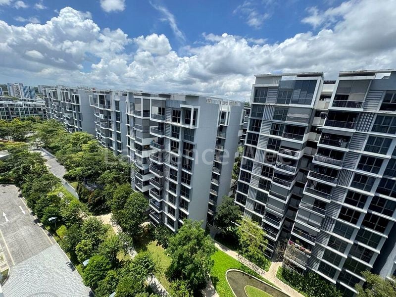 3 Bed Executive Condo for Rent in  The Brownstone - Image 19