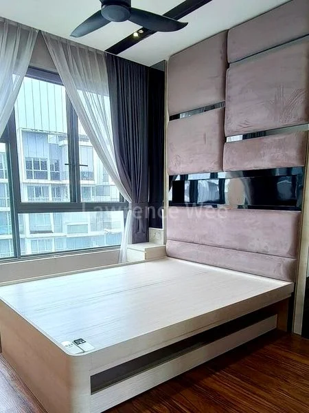 3 Bed Executive Condo for Rent in  The Brownstone - Image 15