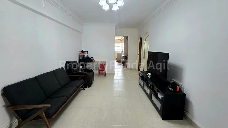 3 Room (3A) HDB for Sale in 852 Yishun Street 81 - Image 2