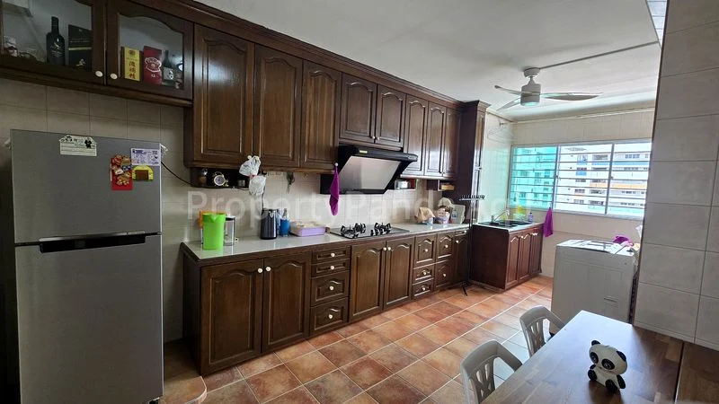 3 Room (3A) HDB for Sale in 852 Yishun Street 81 - Image 1