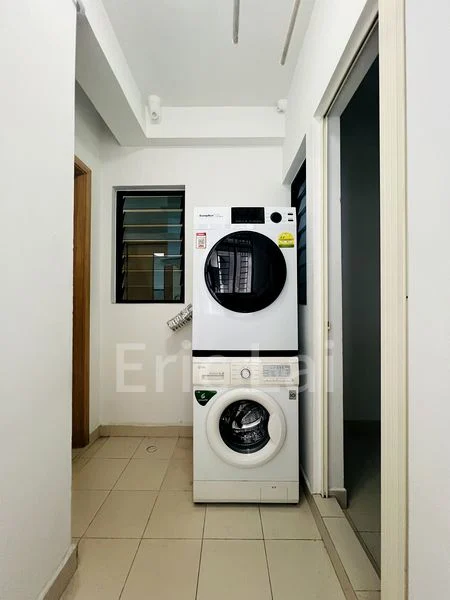 Common Room (Condo) for Rent in  Dunman View - Image 8