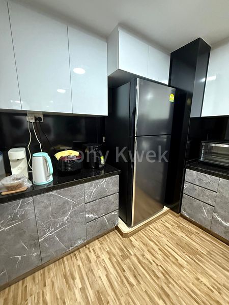 Common Room (Condo) for Rent in  Woodsvale - Image 4