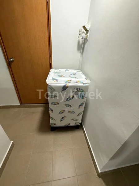 Common Room (Condo) for Rent in  Woodsvale - Image 4