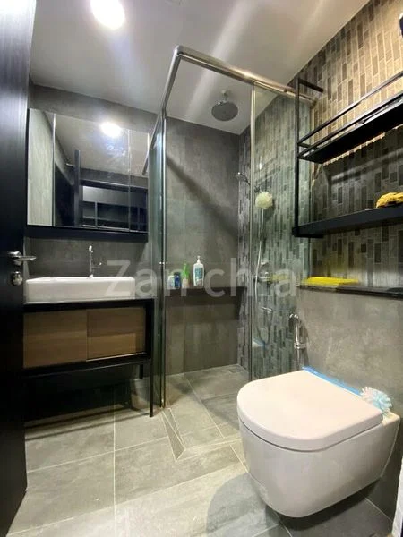 4 Bed Condo for Rent in  Noma - Image 2