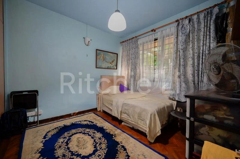 4 Bed Terraced House (Landed) for Sale in  Jalan Elok - Image 5