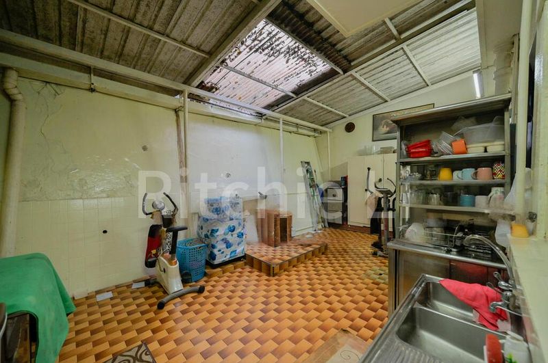 4 Bed Terraced House (Landed) for Sale in  Jalan Elok - Image 13