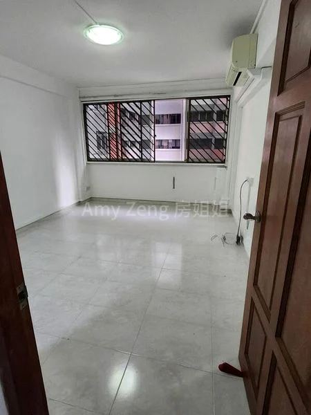 Master Room (HDB) for Rent in  232 Simei Street 4 - Image 3