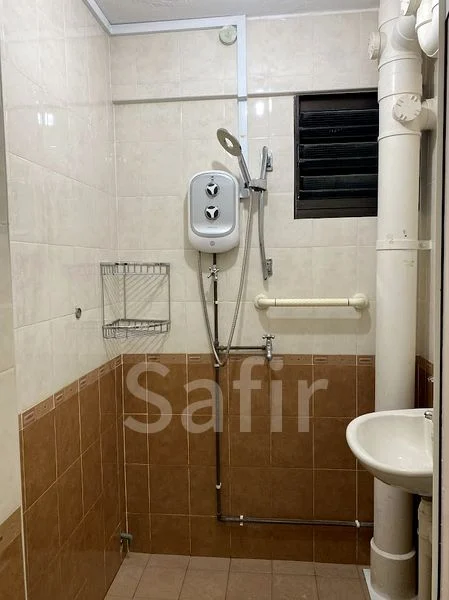 Common Room (HDB) for Rent in  130 Bukit Merah View - Image 3