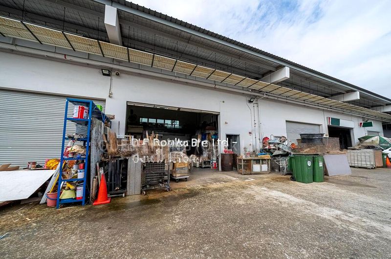 Factory / Workshop (B2) for Sale: "Pioneer Point - Image 3