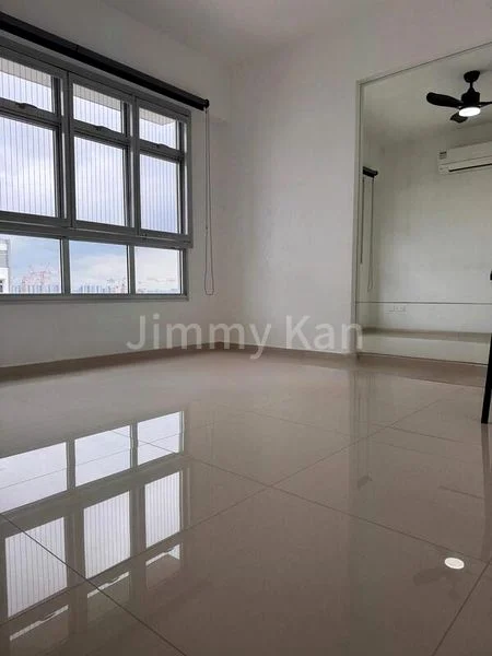 4 Room (4A) HDB for Rent in 460A Bukit Batok West Avenue 9 - Image 1