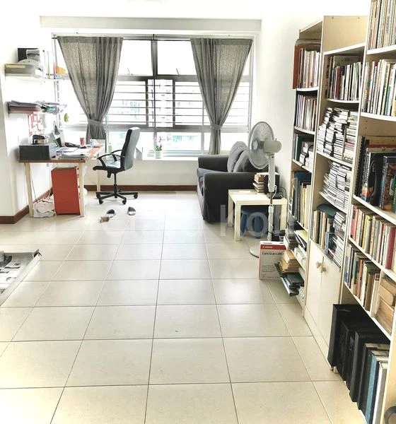 Common Room (HDB) for Rent in  61C Strathmore Avenue - Image 2