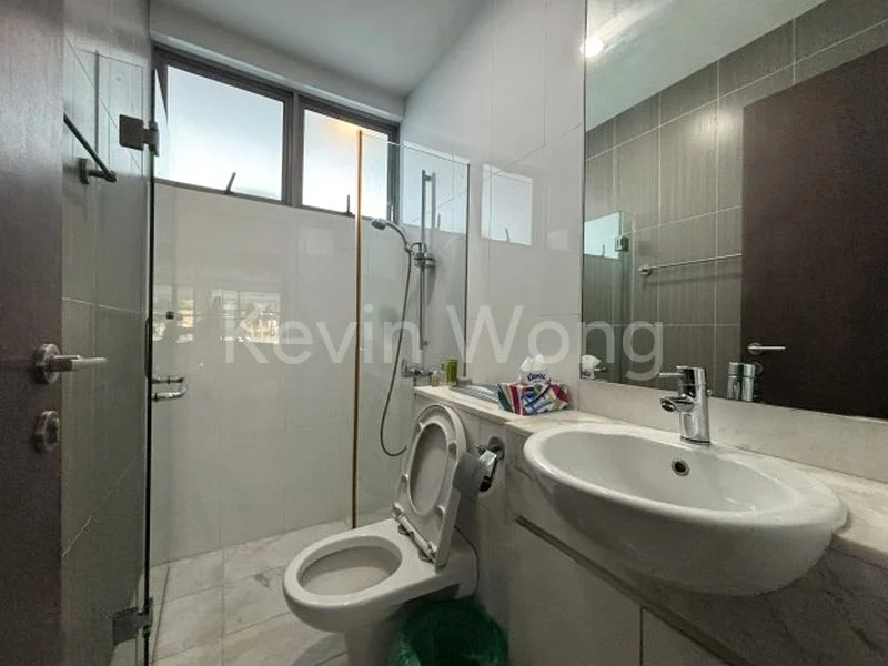 6 Bed Semi-Detached House (Landed) for Sale in East Coast Hill - Image 8