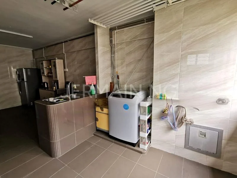 4 Room (4NG) HDB for Sale in  333 Clementi Avenue 2 - Image 15