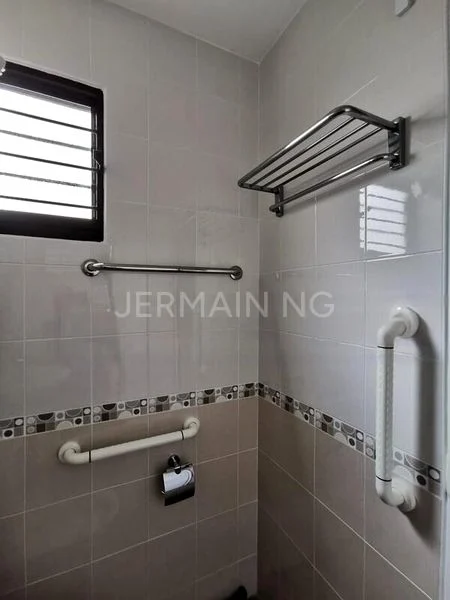 4 Room (4NG) HDB for Sale in  333 Clementi Avenue 2 - Image 9
