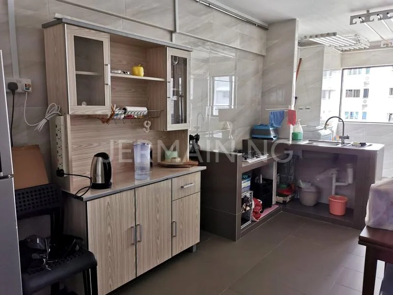 4 Room (4NG) HDB for Sale in  333 Clementi Avenue 2 - Image 2