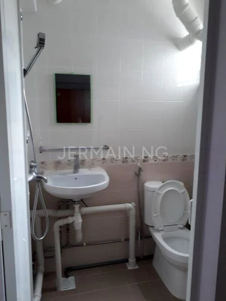 4 Room (4NG) HDB for Sale in  333 Clementi Avenue 2 - Image 5