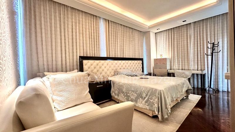 4 Bed Condo for Rent in  Orchard Scotts - Image 4