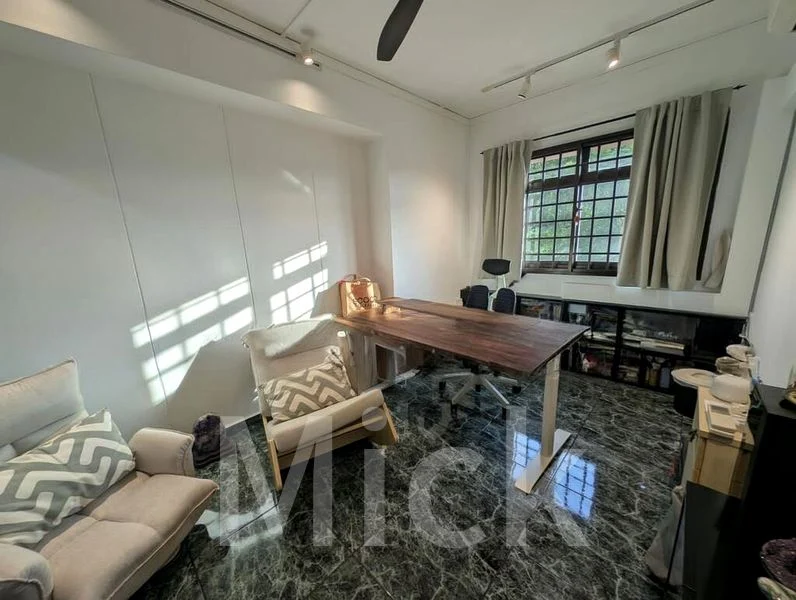 Executive HDB for Rent in  299 Bukit Batok Street 22 - Image 3