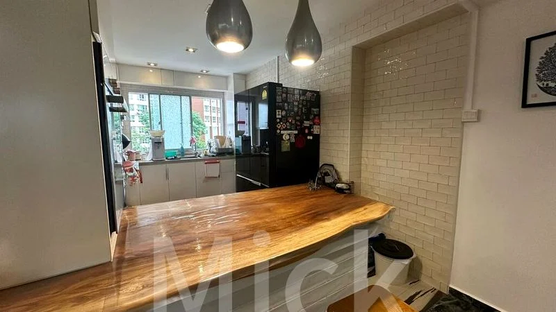 Executive HDB for Rent in  299 Bukit Batok Street 22 - Image 1