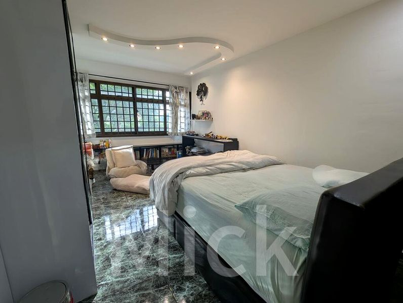 Executive HDB for Rent in  299 Bukit Batok Street 22 - Image 2