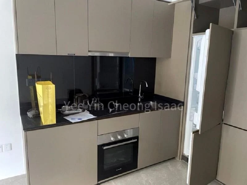 2 Bed Condo for Rent in Park Colonial - Image 4