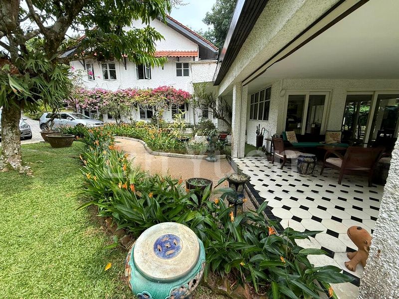 4 Bed Bungalow (Landed) for Sale in  Duchess Avenue - Image 2