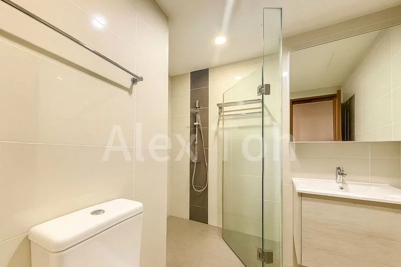 3 Bed Executive Condo for Sale in  Watercolours - Image 7