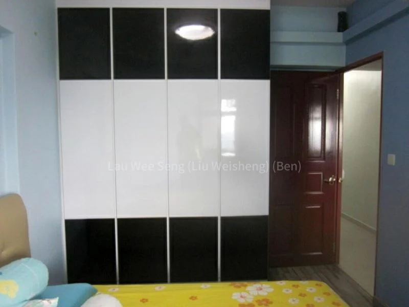 4 Room (4A) HDB for Rent in 385 Bukit Batok West Avenue 5 - Image 2