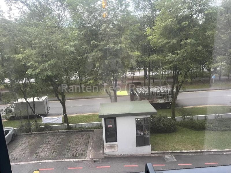 Light Industrial (B1) for Rent: Primz Bizhub - Image 1