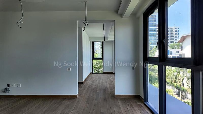 8 Bed Semi-Detached House (Landed) for Sale in  Fernvale Gardens - Image 10