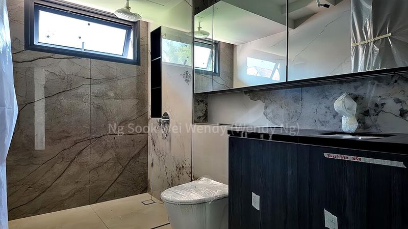 8 Bed Semi-Detached House (Landed) for Sale in  Fernvale Gardens - Image 13