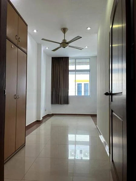 4 Bed Terraced House (Landed) for Rent in  Cambridge Road - Image 4