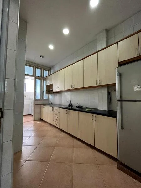 4 Bed Terraced House (Landed) for Rent in  Cambridge Road - Image 12