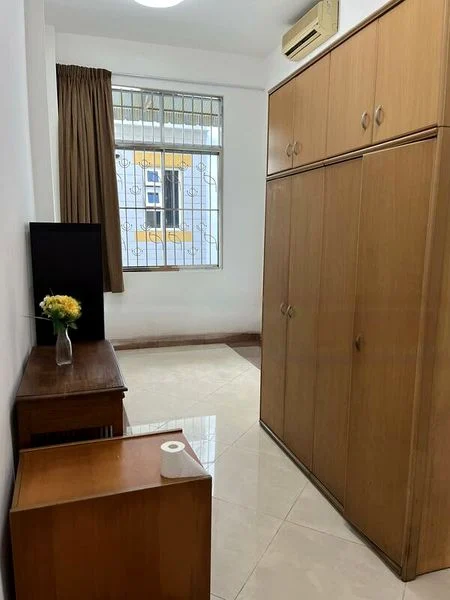 4 Bed Terraced House (Landed) for Rent in  Cambridge Road - Image 10