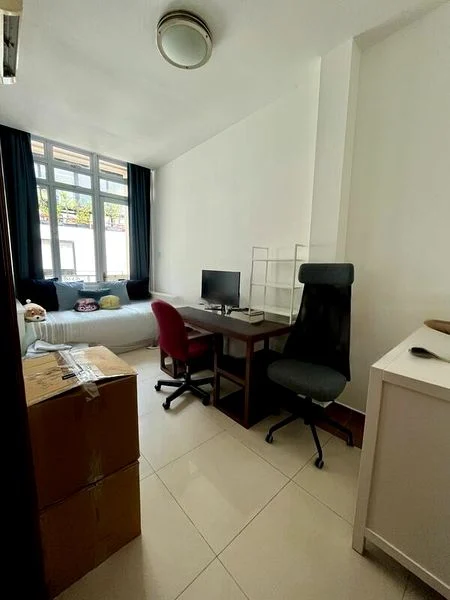 4 Bed Terraced House (Landed) for Rent in  Cambridge Road - Image 3