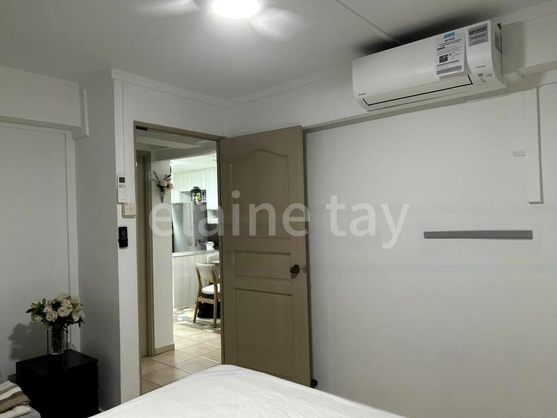 4 Bed Apartment (Condo) for Sale in  People's Park Complex - Image 10