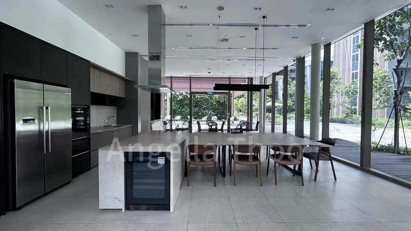 3 Bed Condo for Rent in  Pasir Ris Drive 8 - Image 3