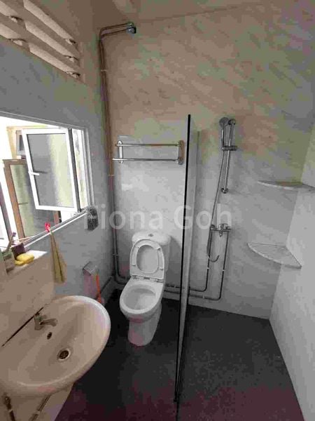 Master Room (Condo) for Rent in 90 Horne Road - Image 2