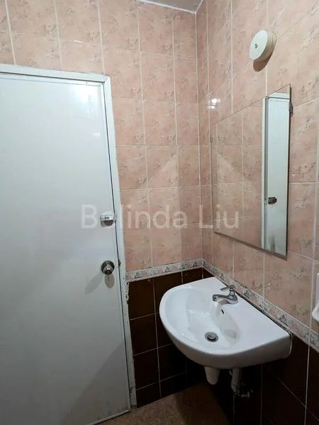 Room (Condo) for Rent in  En Fu Mansions - Image 11